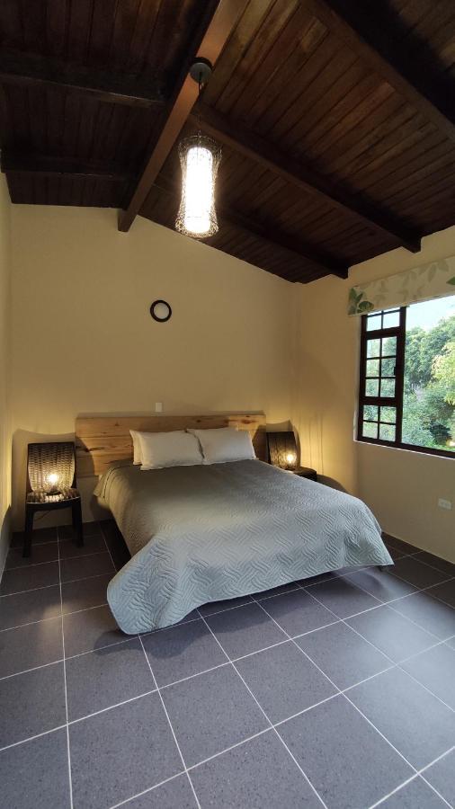 "Casa Verde" En Banos De Agua Santa Con Vista Al Volcan Tungurahua Kültér fotó